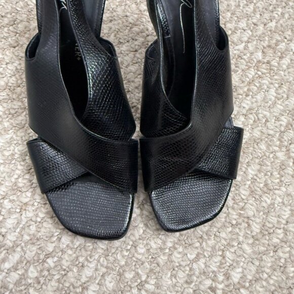 Donald J. Pliner Black Strappy Sandals heels size 6.5 - Picture 2 of 10